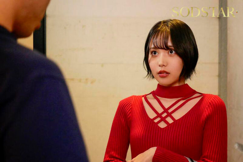 デリヘル呼んだらいつも領収書を突っ返してくる経理部の欲求不満OLと遭遇「まさか、飲食代で落とさないでくださいよ…」と言いつつ生本番させてくれ自宅でも会社でもヌいてくれる関係に 柴崎はる 2枚目