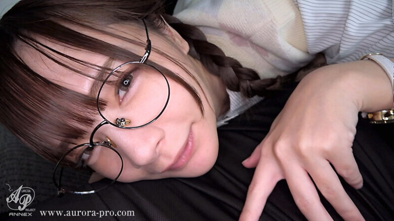 天性の愛嬌 セルフイラマで喉奥奉仕! 図書館で過ごす地味子さんは実は隠れ痴女でした 一条みお 3枚目