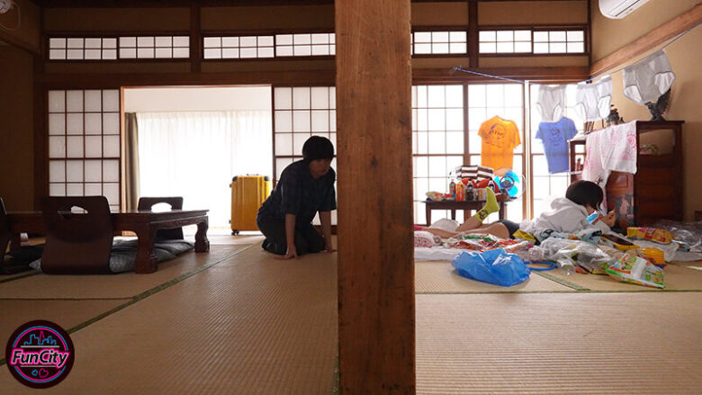合算10発抜き!!親の再婚でできた義姉は喪女!だらしないのにエロすぎる無防備巨乳な姉に杭打ち中出しされた僕…天晴乃愛 5枚目
