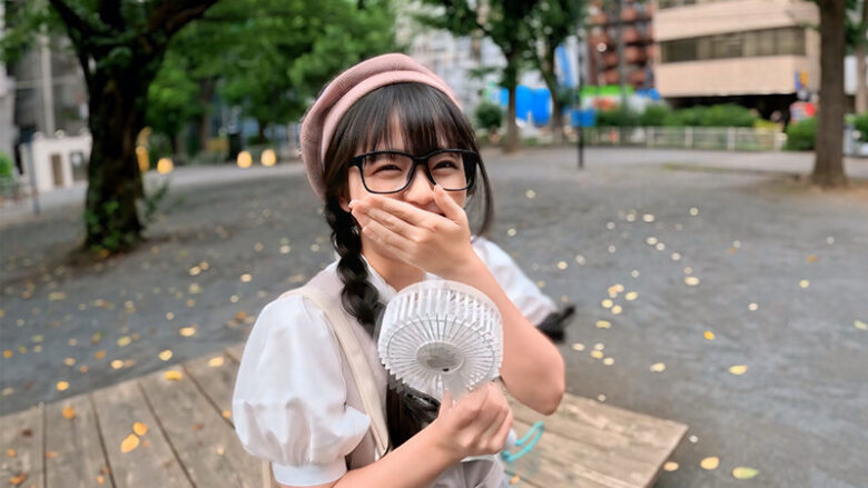 りおりお(21歳/Bカップ)【イラストを描くのが趣味な陰キャ地味オタク女子大生】ド変態マゾメス肉便器・3P【SNSで〇〇女子と繋がってみた!】 1枚目