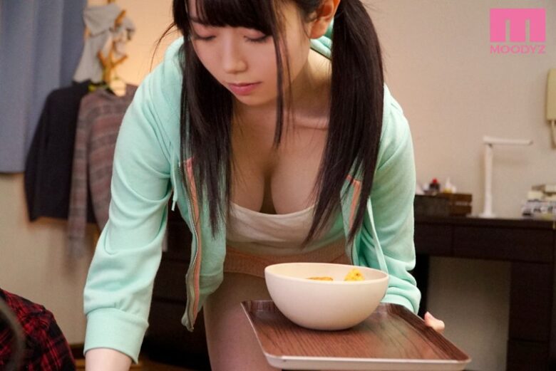 ウチの地味で巨乳な妹が自宅でノーブラ全開で困ってます。 水卜さくら 1枚目
